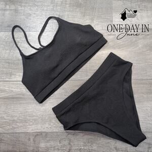 CharmLeaks Textured Crop High Cut Bikini Swimsuit Size M